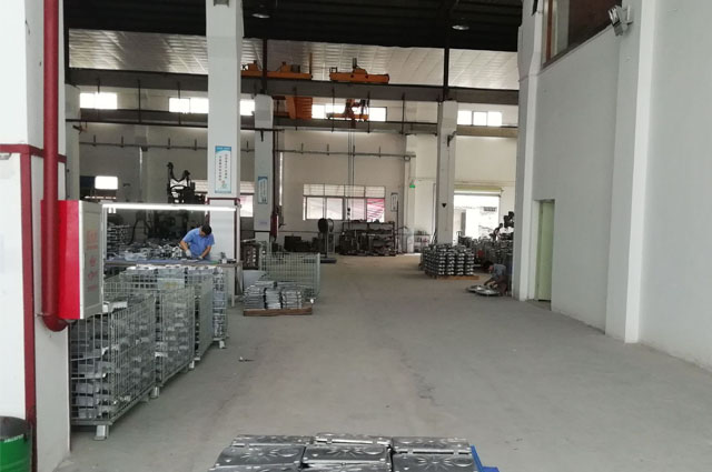 環保型聚氨酯海綿高效增硬劑在出口級環保海綿制品中的氣味控制與性能表現